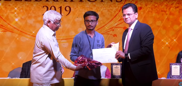 Prize distribution - GOLD Academy's G.K. Quiz Contest 2019